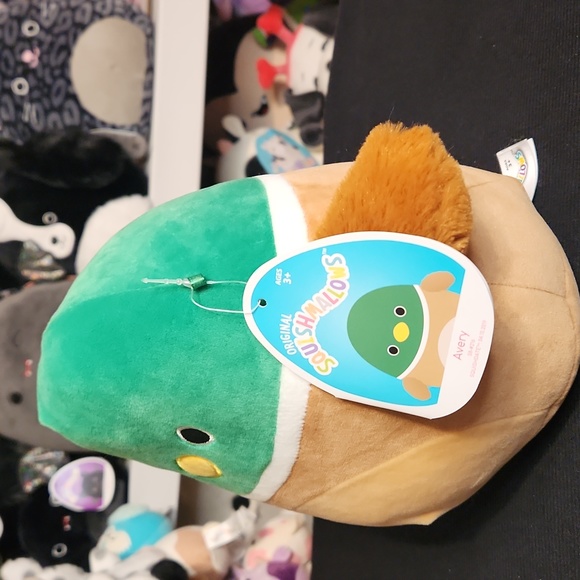 Squishmallows Avery the Duck 8” - Picture 2 of 3